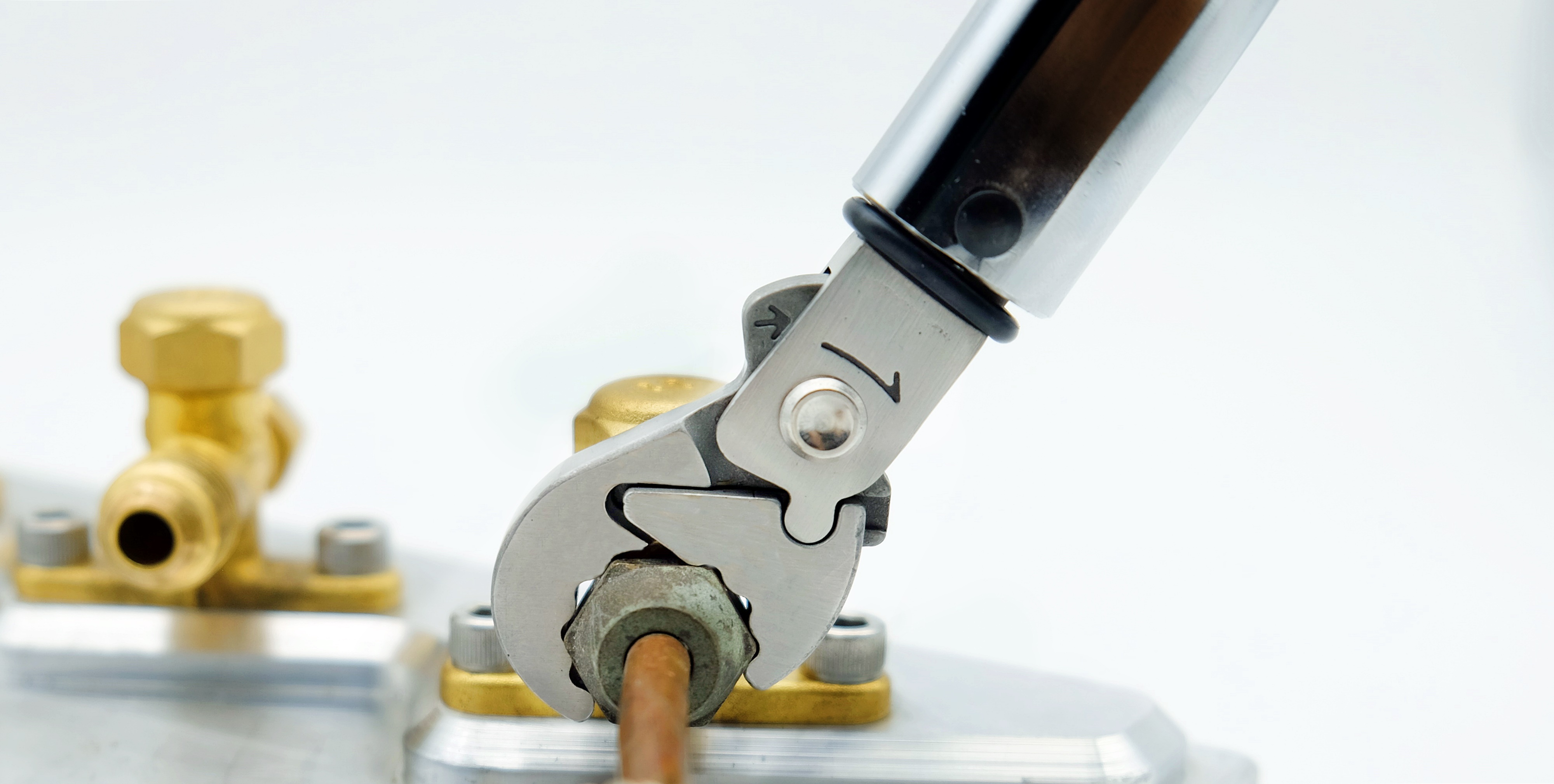Torque ratchet wrench